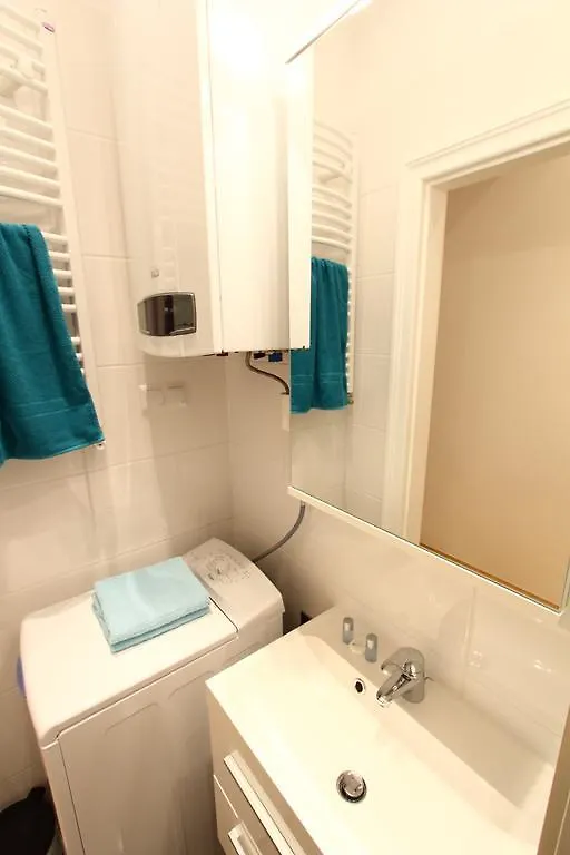 Checkvienna - Stumpergasse Hotel 0*, Vienna
